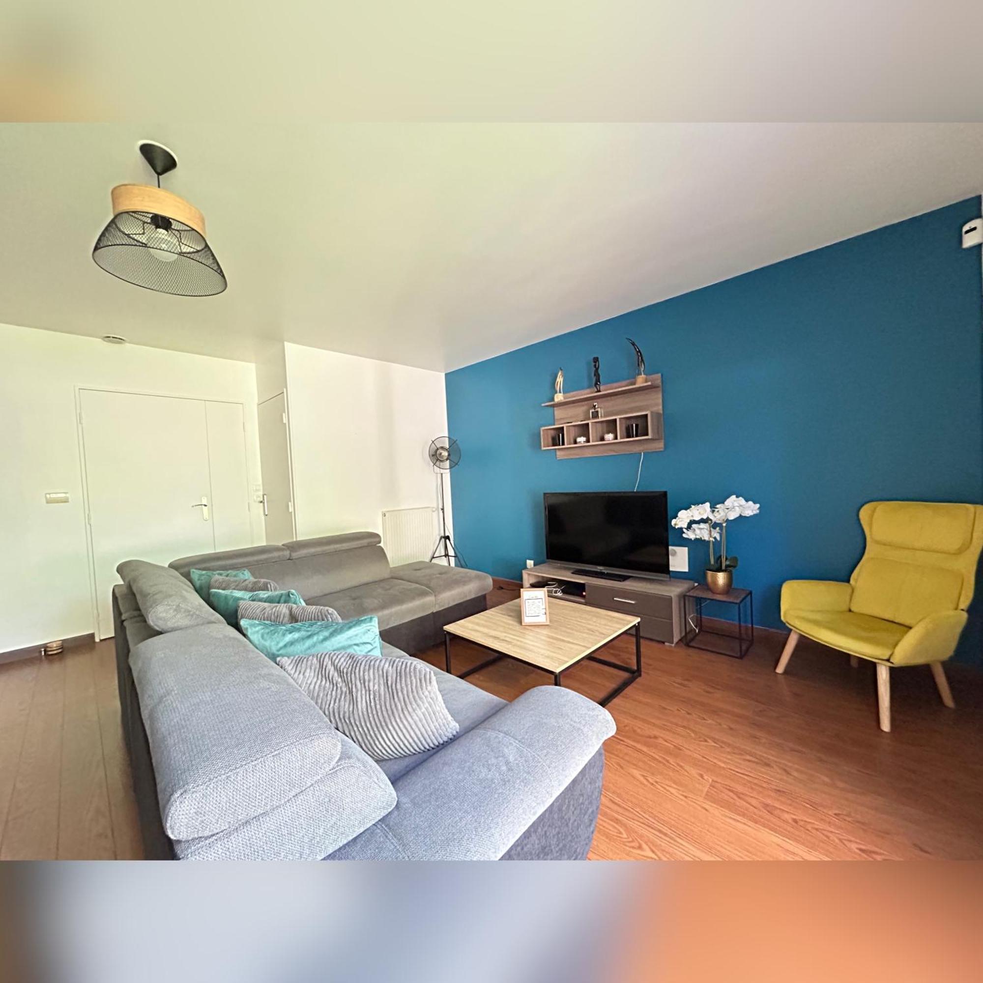 Le Duplex Chessy - 15Min From Disneyland - 2 Private Parkings - Garden - Kingsize & Queensize Bed - Supermarket Behind The House Экстерьер фото
